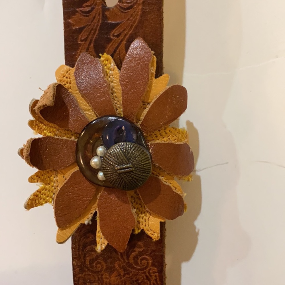 4/$16 Sale Brown Leather Bracelet with Large Flower - Picture 4 of 7